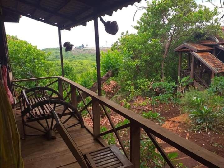 Quiet Garden View Lodge&Trekking Banlung Екстериор снимка